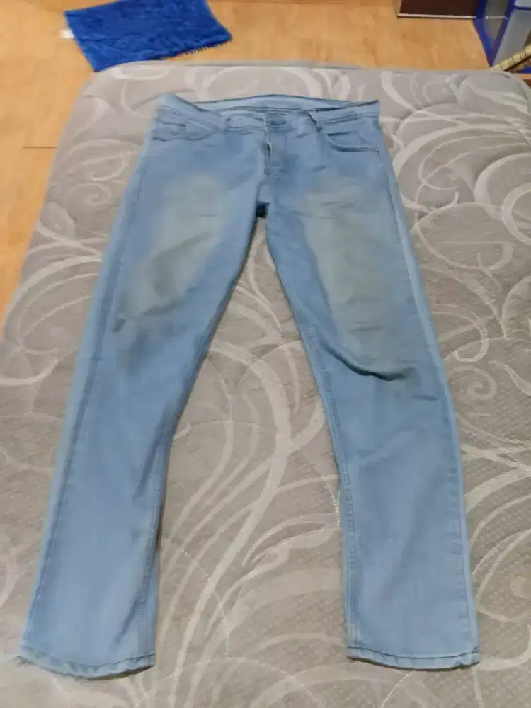DIJUAL CELANA SIZE 38 JEANS