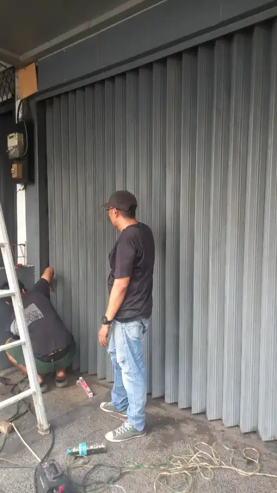 Tukang spesialis rolling door folding gate