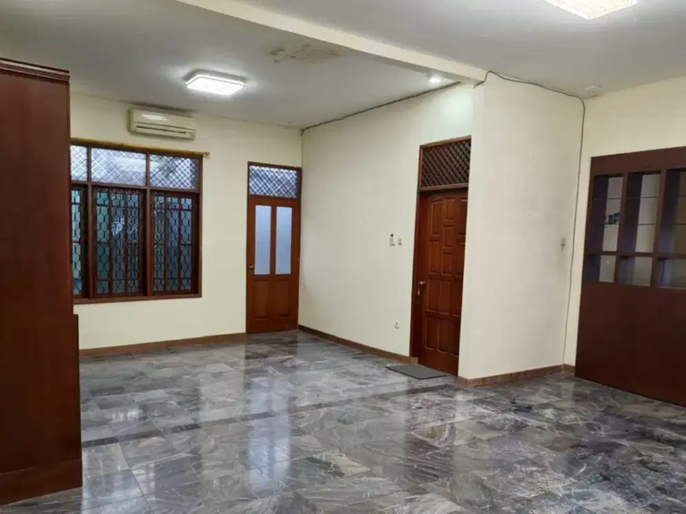 Rumah Terawat Di Kota Legenda Tambun Bekasi Shm Hadap Selatan Lingkungan Aman Nyaman (1234)