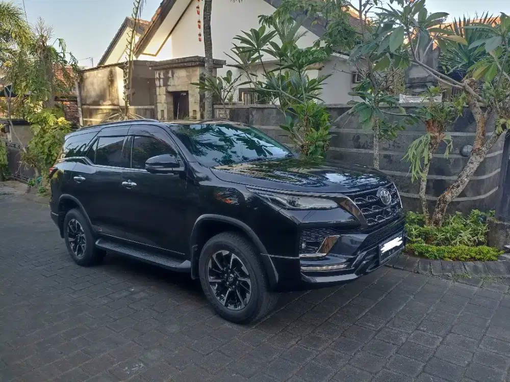 Toyota Fortuner 2.8 GR Sport AT