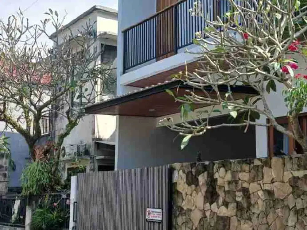 Rumah di Jual di Sedap Malam Renon