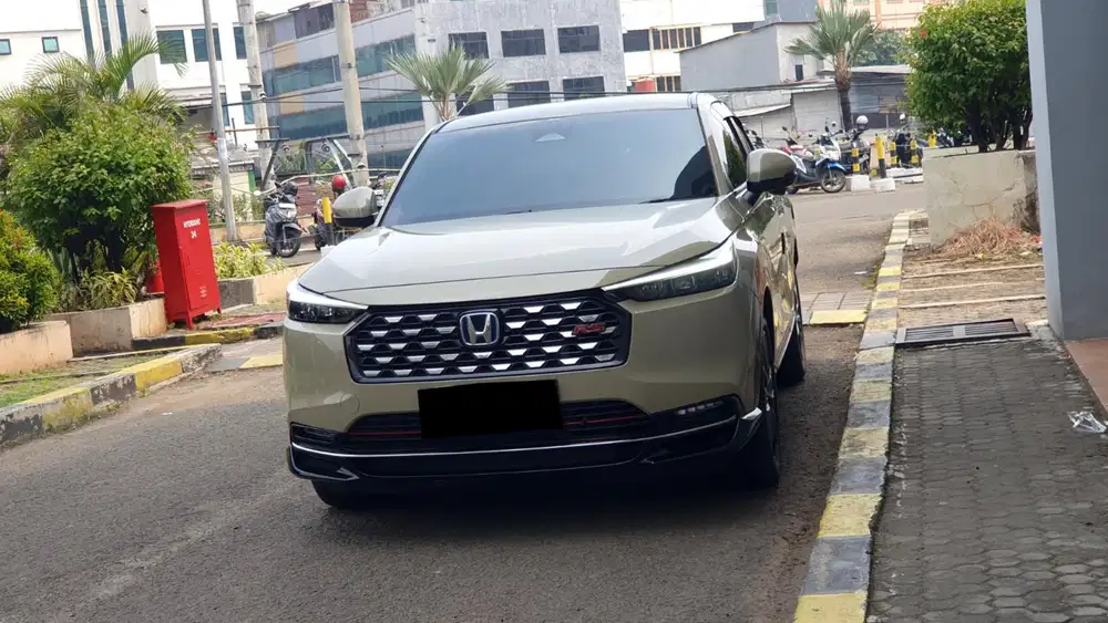 Km 11rb honda hrv rs hybrid sensing 2025 sand khaki