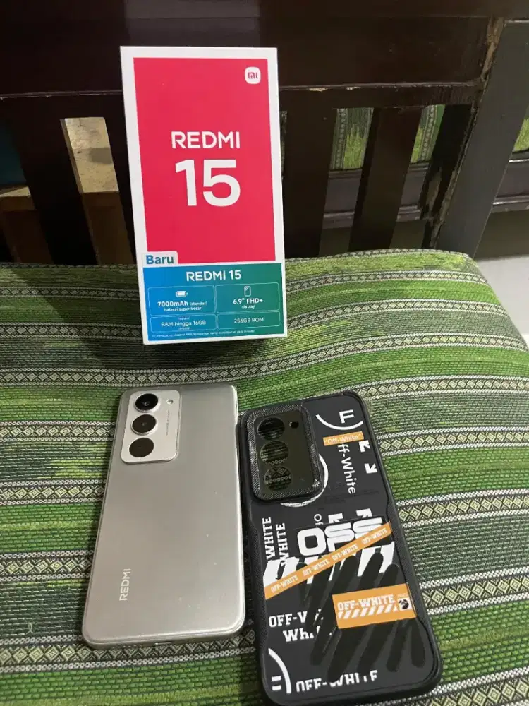 Yg minat redmi 15 ram 8/256 fullset normal tingal pke