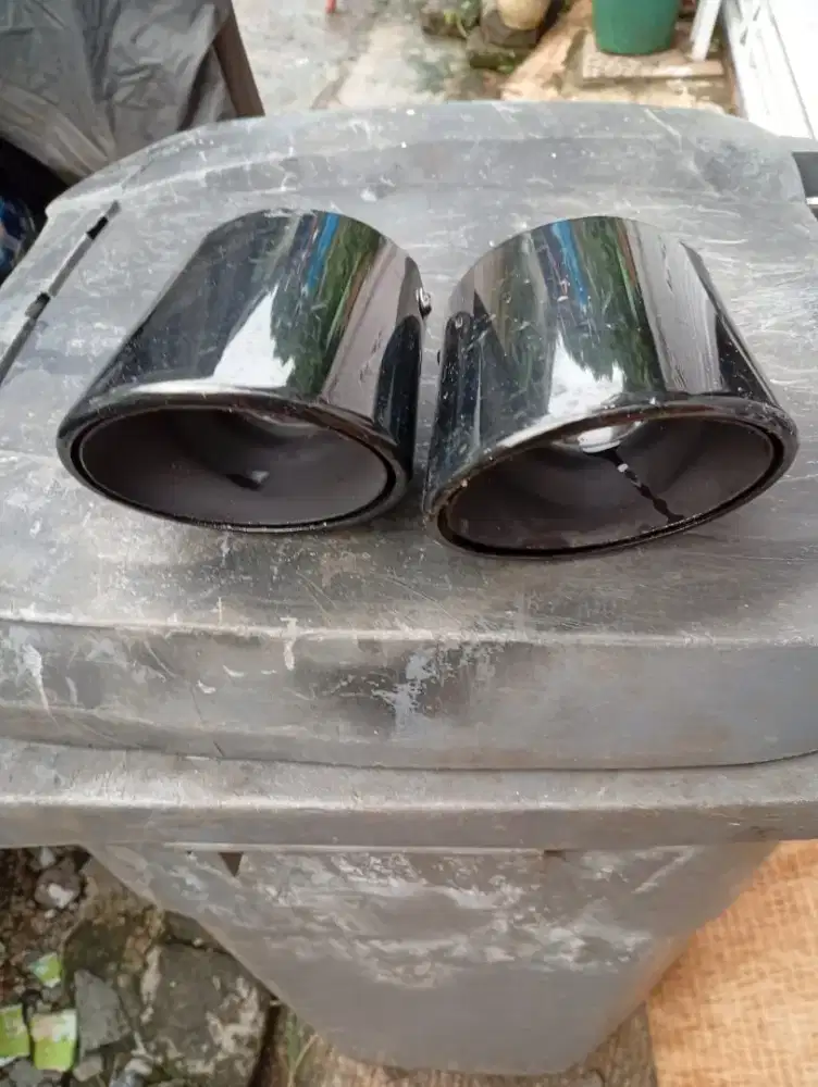 Cover knalpot mobil