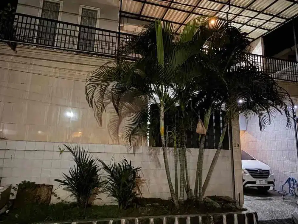 Dijual rumah 2,5 lantai mulyosari mas row jalan lebar