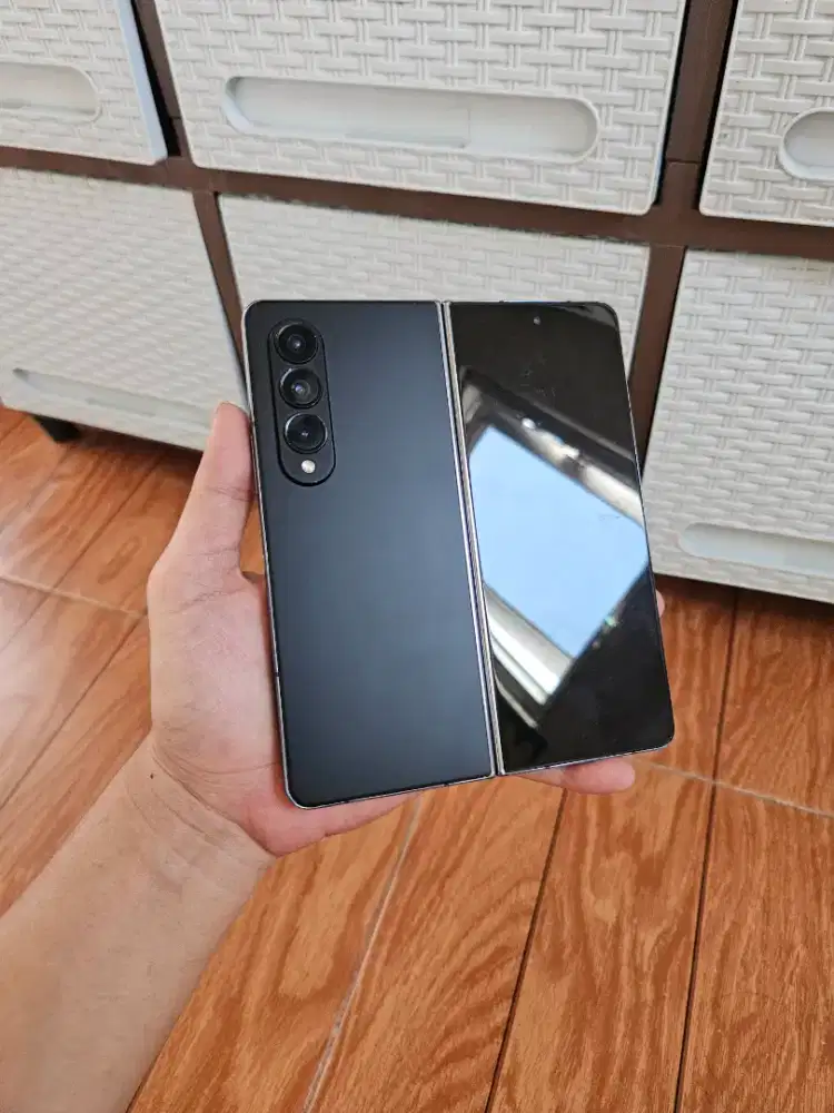 Samsung Z Fold 4 512gb Phantomblack Resmi Sein (-bercak garis)
