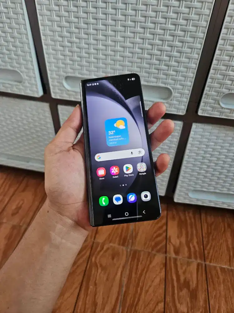 Samsung Z Fold 5 256gb Phantomblack Resmi Sein (-layar dalam)