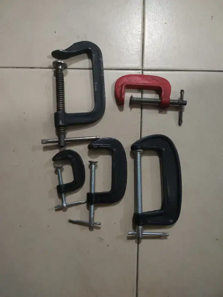 Jual C Clamp / G Clamp Besi 5 Buah Berbagai Ukuran