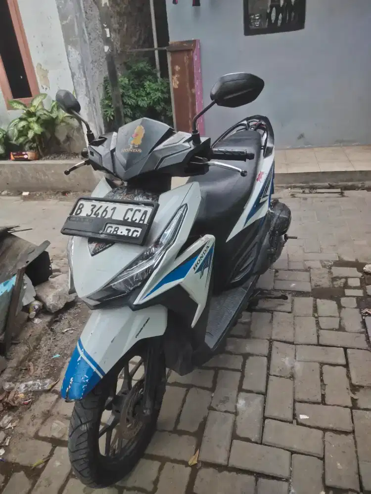 Vario LED old 125cc 2015