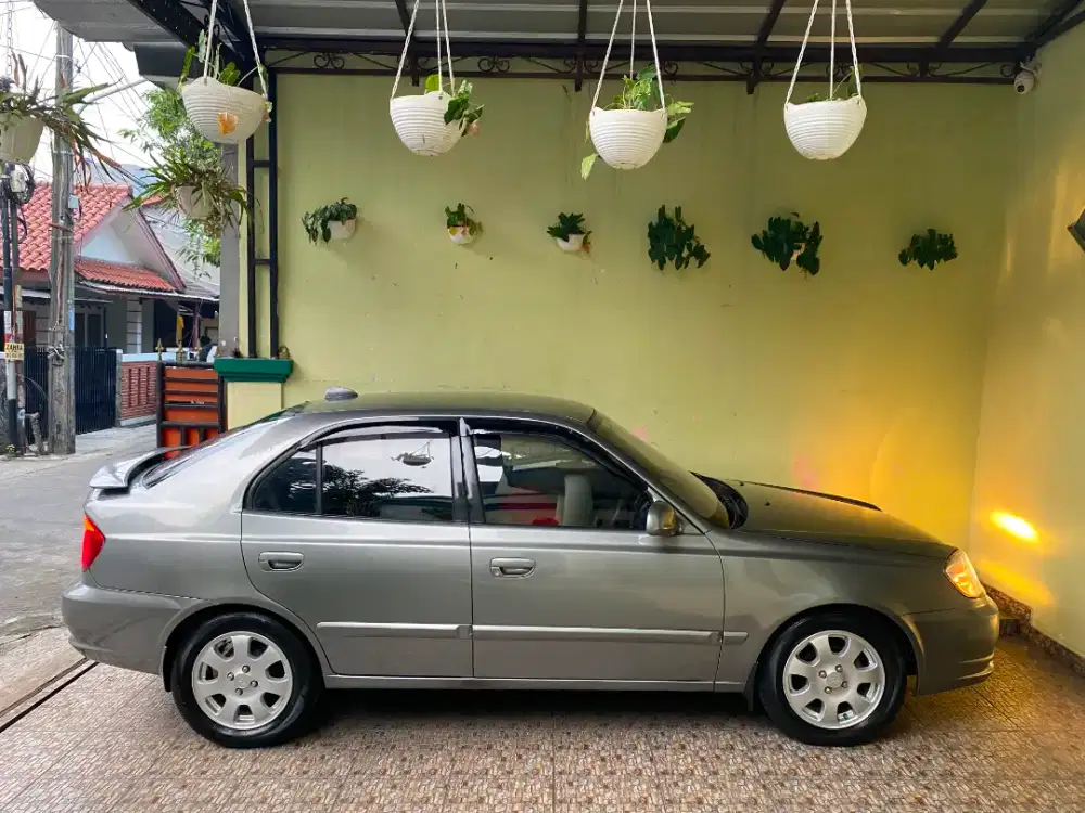 Dijual Hyundai Avega GX 2008 Manual