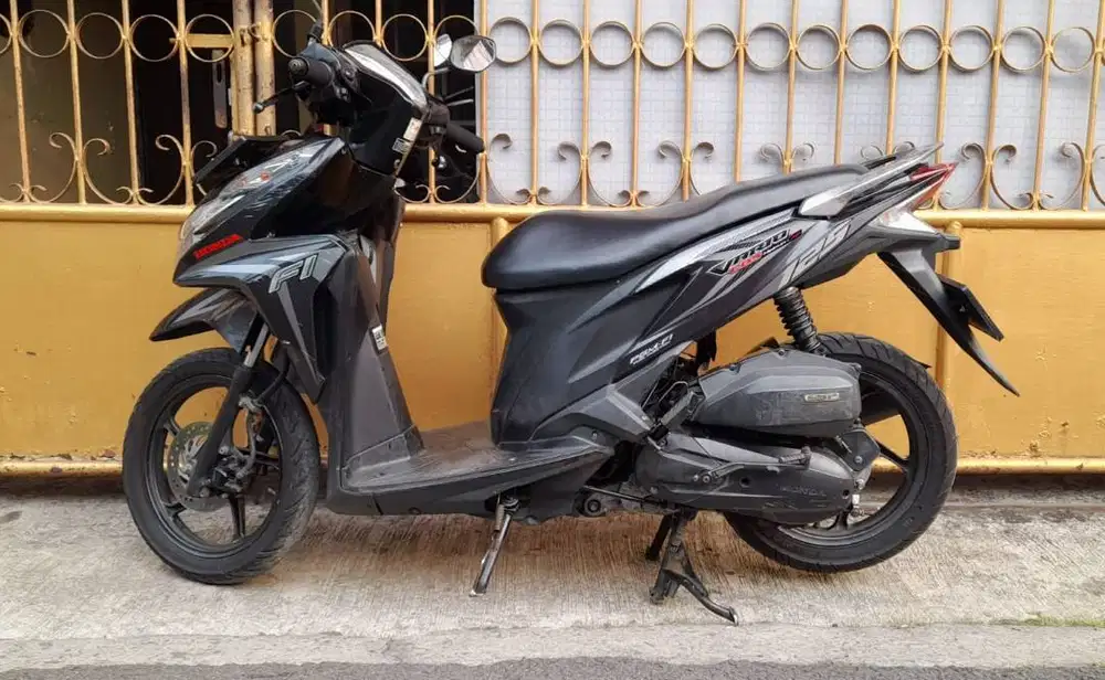 Honda vario warna hitam tahun 2013