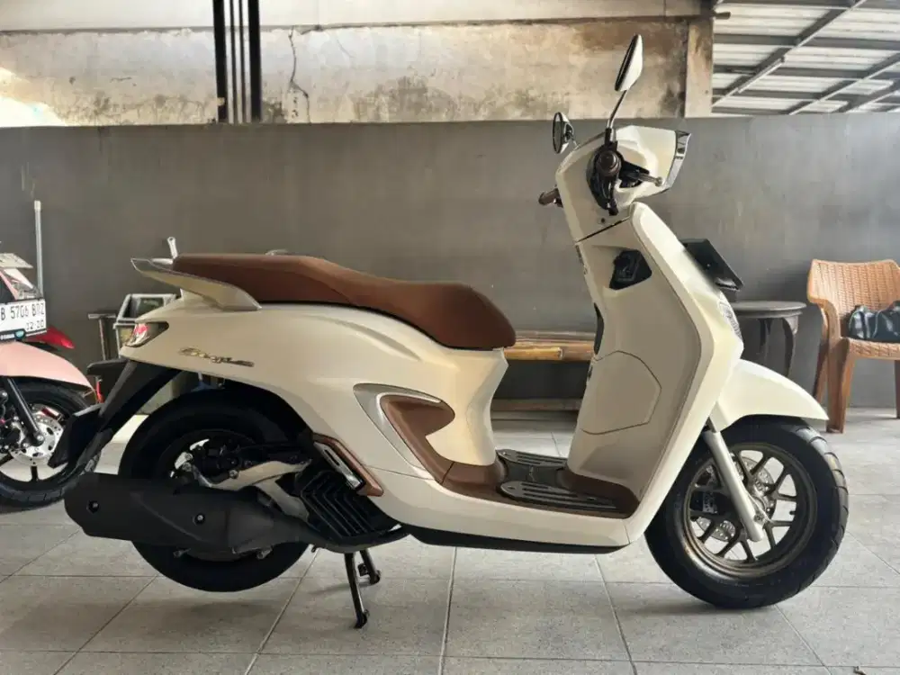 Honda stylo km 2300 thn 2025
