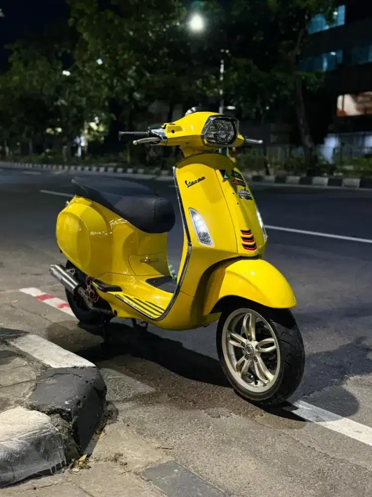 Vespa sprint iget ABS tahun 2020