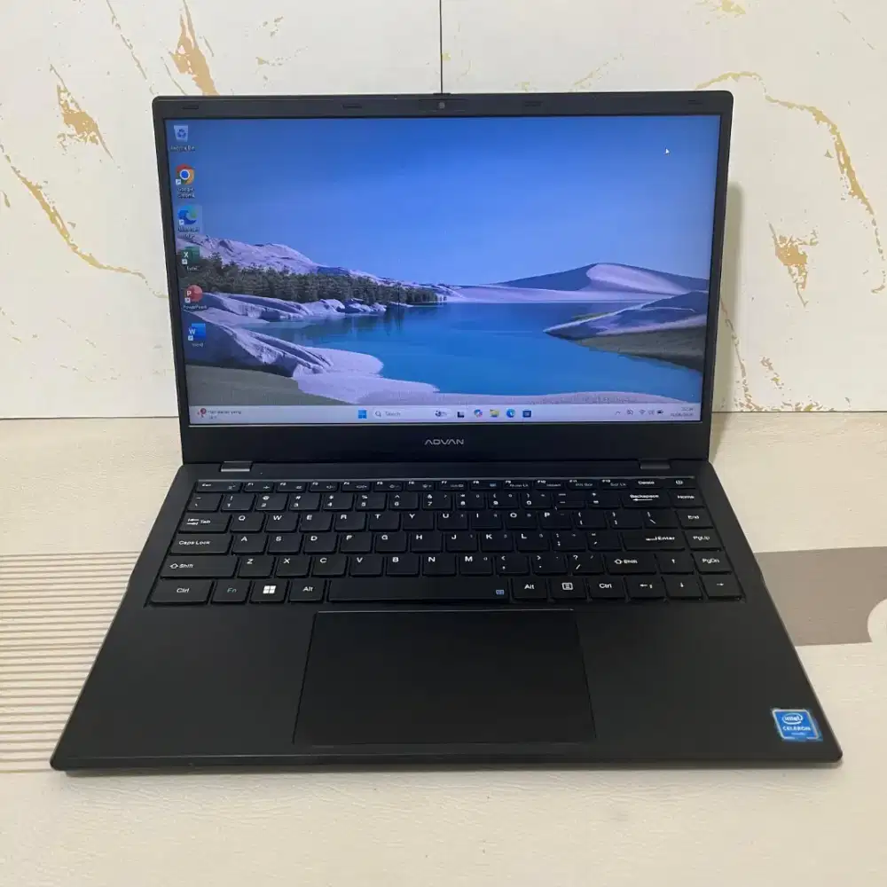 Laptop Advan L24I 1405 (2023).