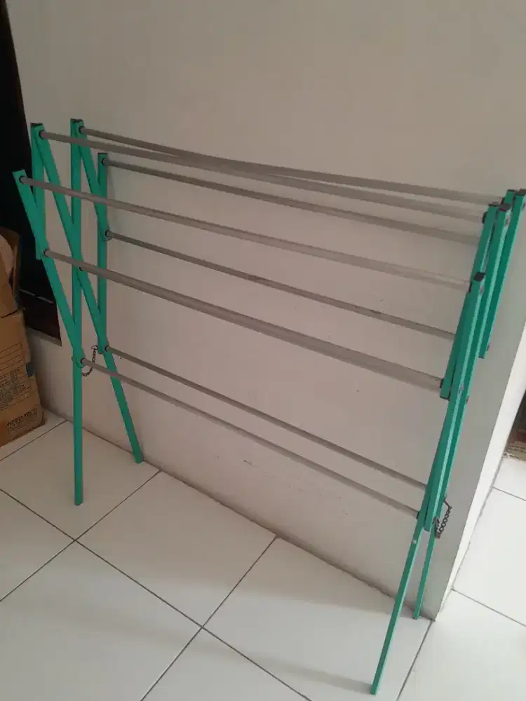 Jemuran pakaian/handuk