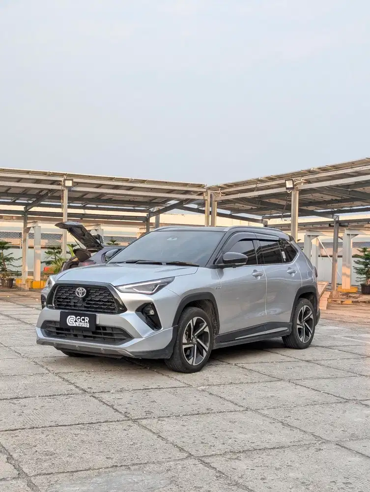 LIKE NEW KM 25RB !! TOYOTA YARIS CROSS GR 1.5 HYBRID 2023 AT 2024/2025