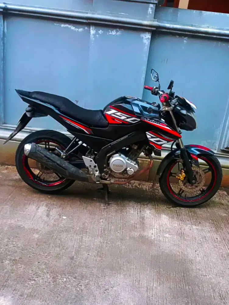 Yamaha Vixion 2014 kesayangan Rawatam Kinclong Lengkap tinggal pakai