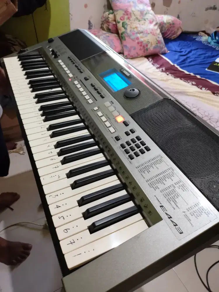 Keyboard Yamaha psr 443