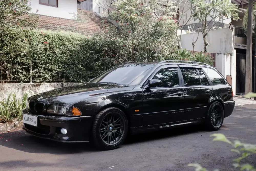 BMW E39 Sport Touring aka Wagon