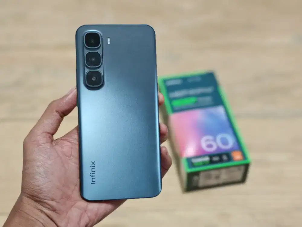 infinix hot 60 pro+  8/128 bisa tt