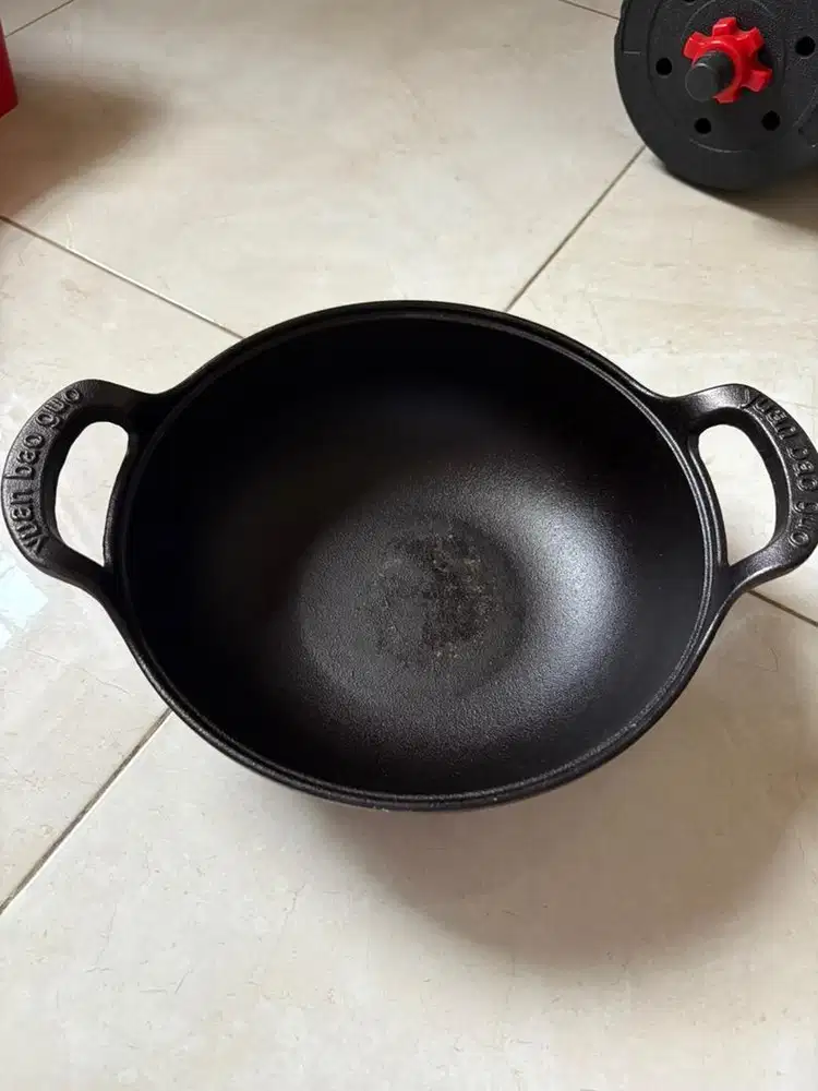 Cast iron wok 25cm premium