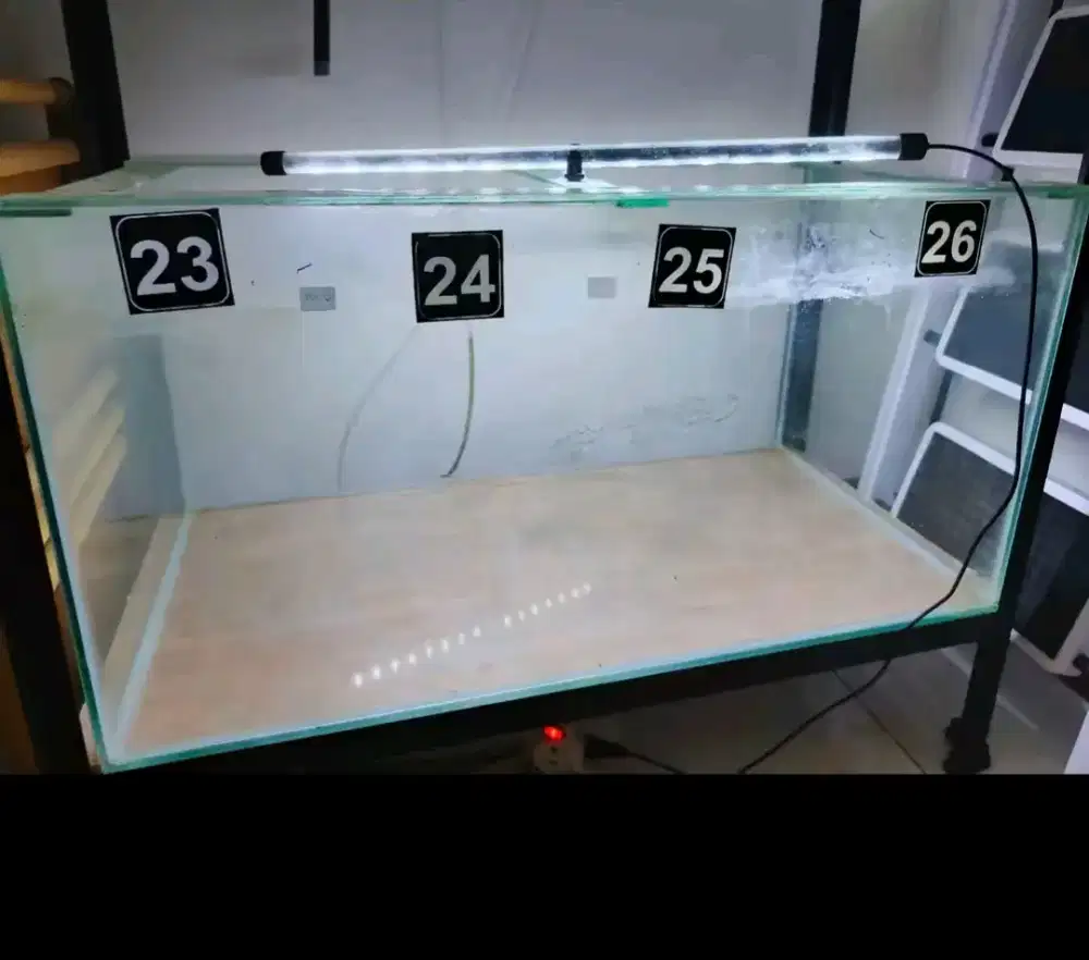 Dijual cepat aquarium