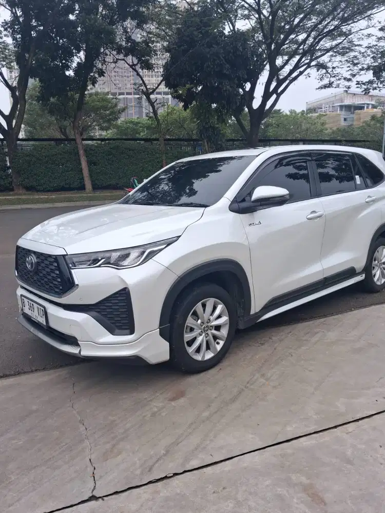 Zenix PUTIH, Hybrid 2.0 V.HV CVT,LOW Km 2137,Nopol Pilihan, Tgn ke 1