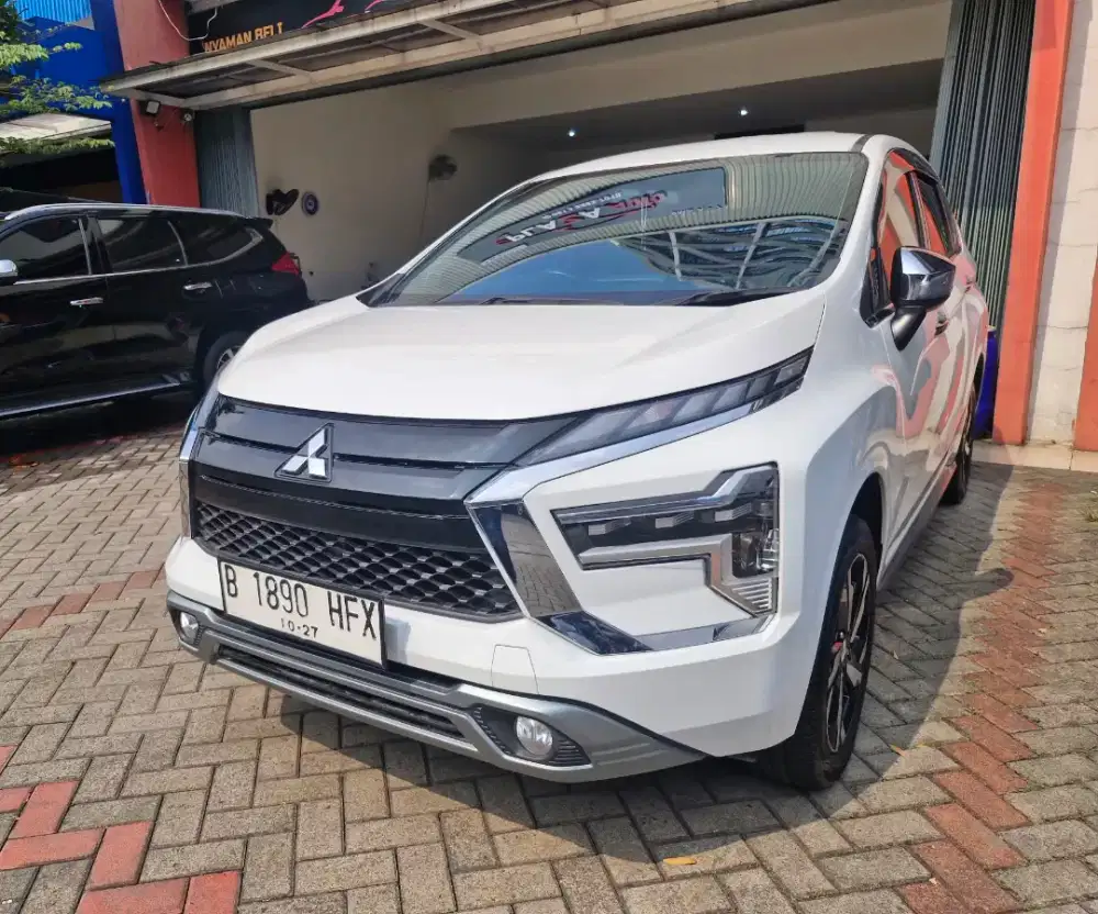 Mitsubishi Xpander Ultimate 1.5 Automatic 2022 Bensin Putih Metalik