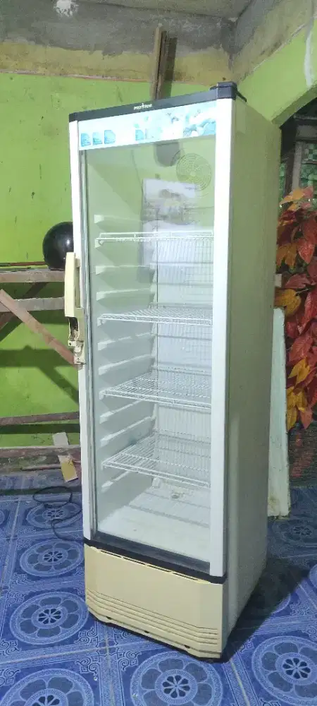 Showcase Polytron Bagus