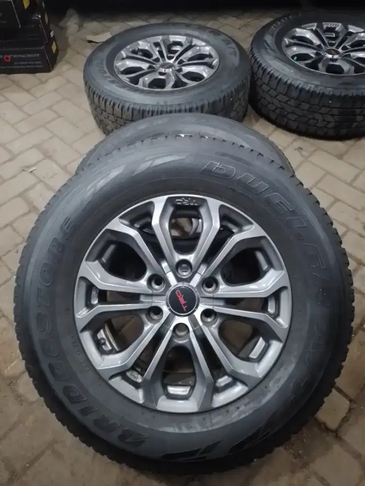 Velg dan Ban Toyota Fortuner TRD Nego sampe jadi