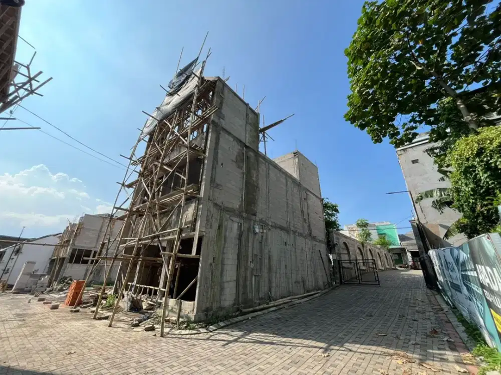 MILIKI KOST MODERN DENGAN DESAIN ARSITEKTUR PREMIUM