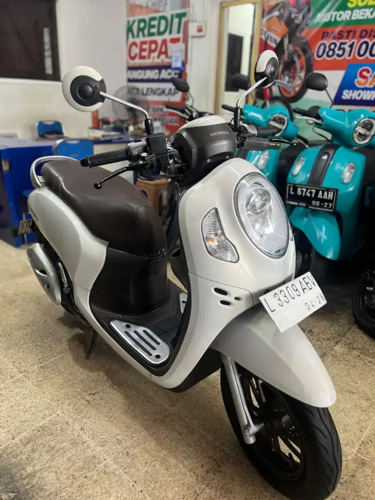HONDA SCOOPY 2023 SAS MOTOR JL BARATA JAYA 19 NO 5