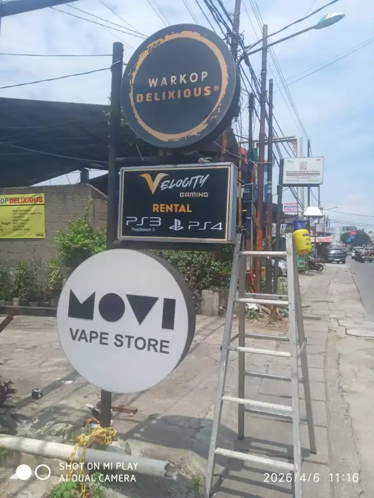 Terima ganti sticker neon box, logo dll