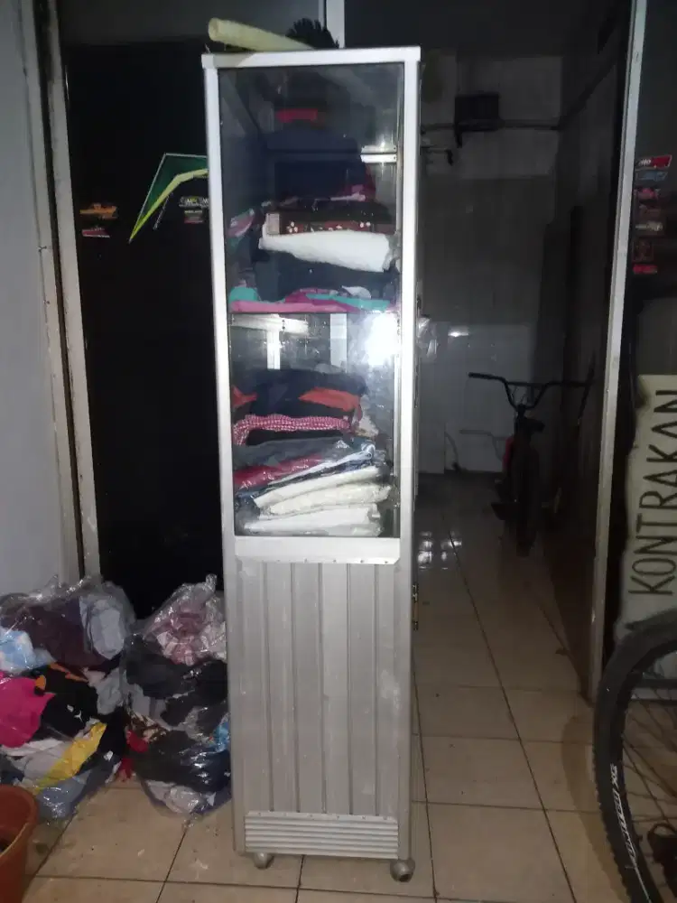 Jual Lemari Estalase Baju