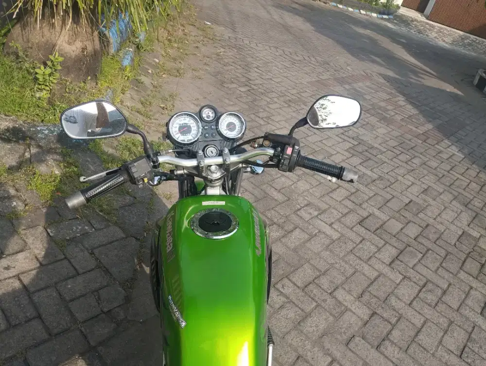 Di jual motor Kawasaki tahun 2013