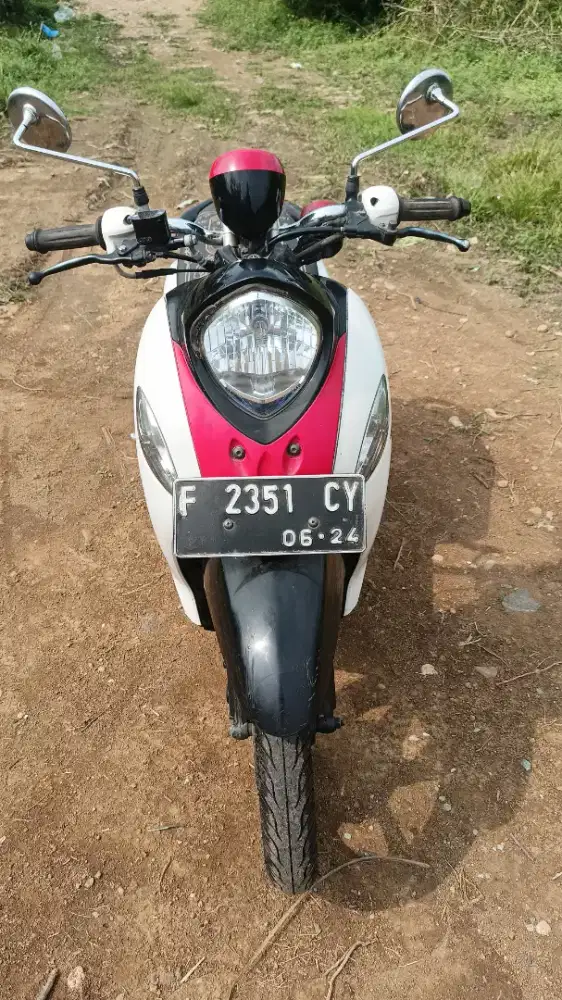 Yamaha Fino f1 Thun 2014 plat f kota Bogor pajak of 2 Thun lengkap