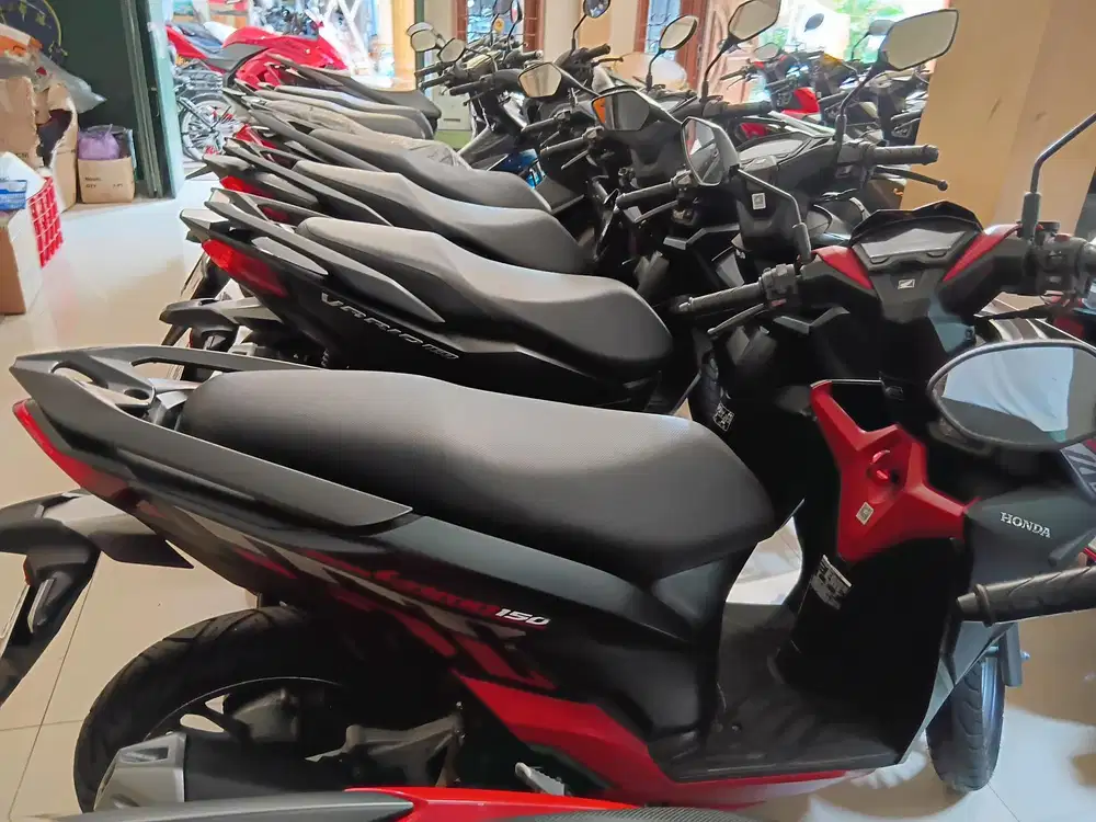 Vario 150 hitam merah keyless 2020 Gbm