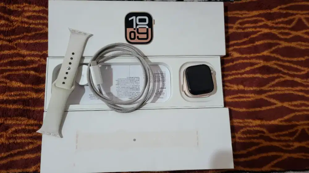 Apple watch series 10 42mm rose gold