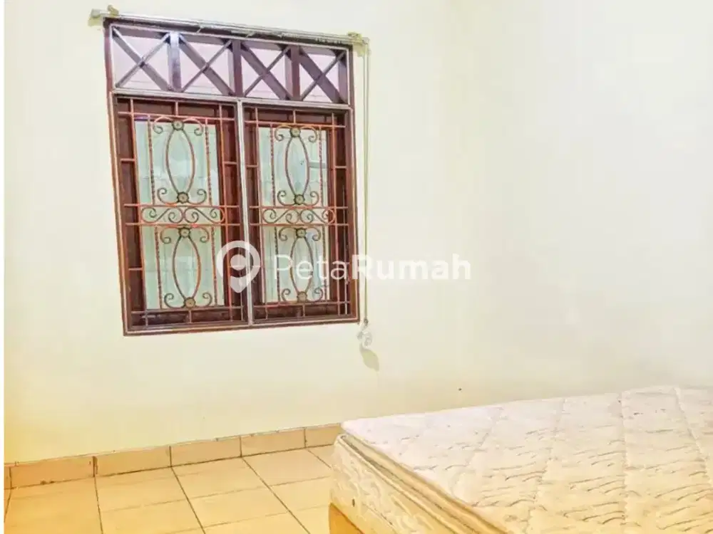 DIJUAL DAN DISEWAKAN VILLA JALAN ASRAMA KOMPLEK BUMI ASRI - DAERAH SUNGGAL (RICHARD)