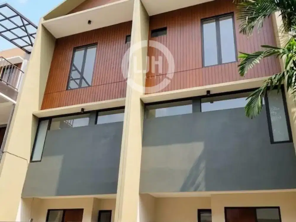 Rumah Dijual di BCS Kelapa Gading Jakarta Utara Brand New