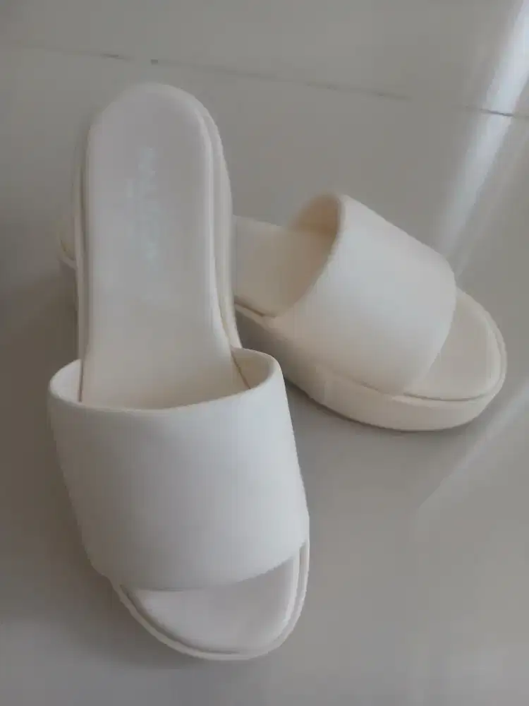 SANDAL ASLI THAILAND