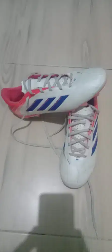 Sepatu Adidas copa