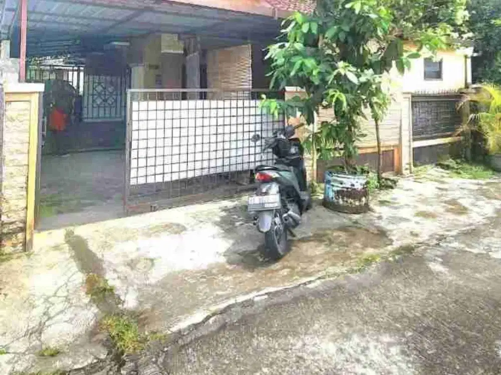 Rumah induk dan kos-kosan, tanah luas, murah, di Umbulharjo kodya Yogyakarta dkt UAD, RS WIROSABAN