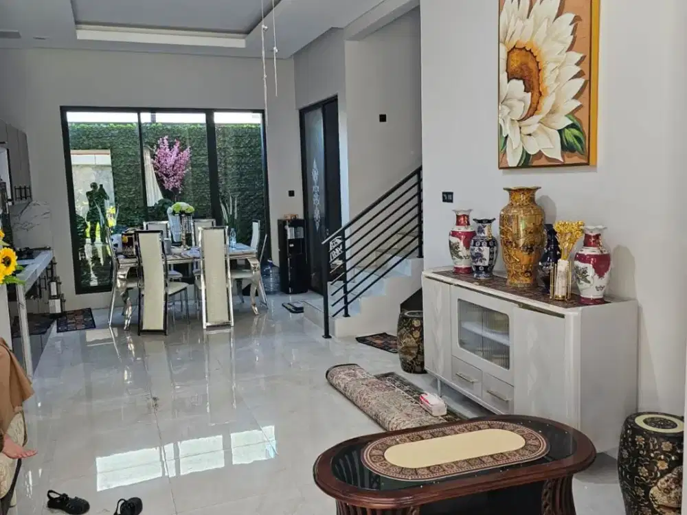 DISEWAKAN RUMAH 2 LANTAI POSISI HOOK FURNISH CHERRYFIELD BANDUNG