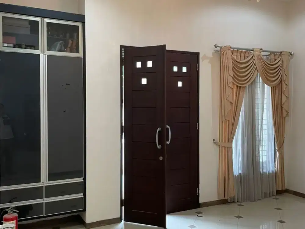 Di Jual Rumah Taman Duta Mas, UK9x17m, LT 153m, LB 36Om, Harga 5,1M