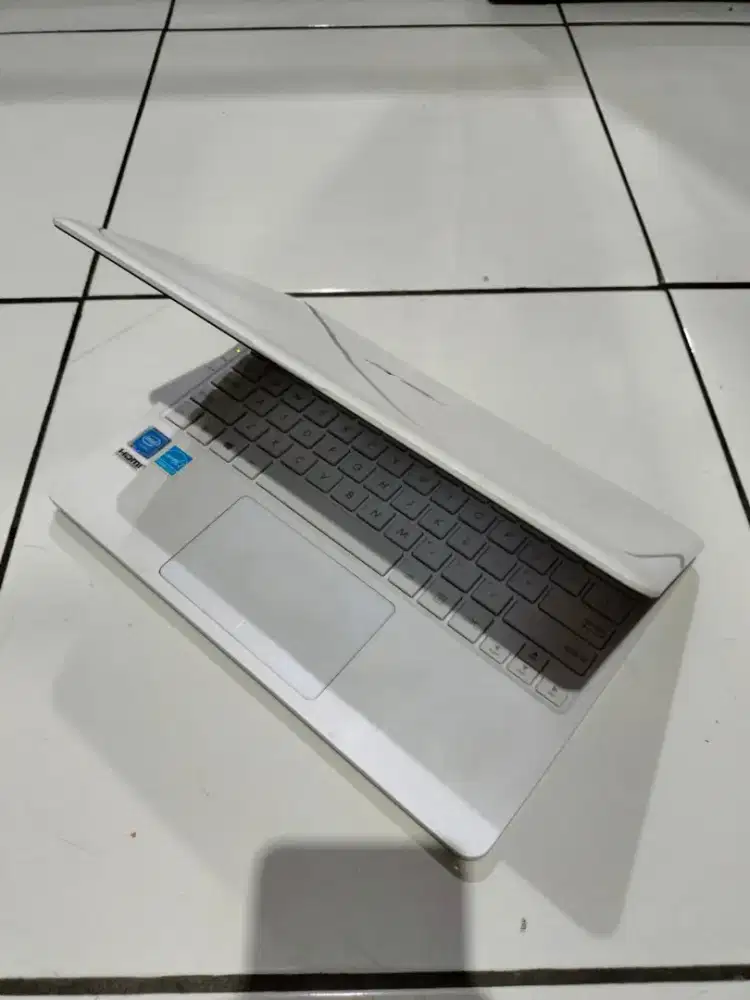 Jual Notebook Asus E203