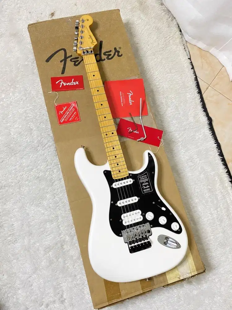 FENDER PLAYER STRAT HSS FLOYDROSE POLAR WHITE 2021