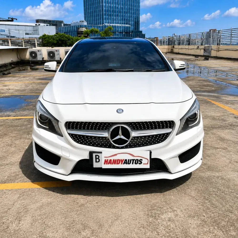Mercedes Benz CLA200 Panoramik AMG 2016 Low KM