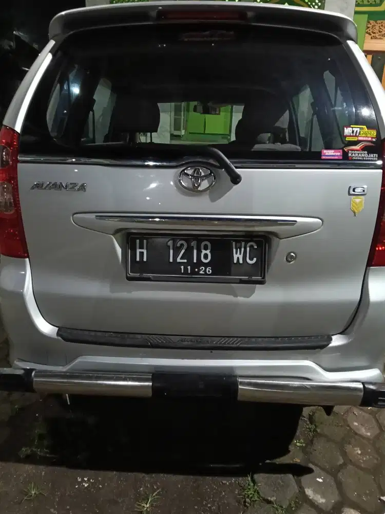 Jual mobil Avanza 2011 pemakaian pribadi
