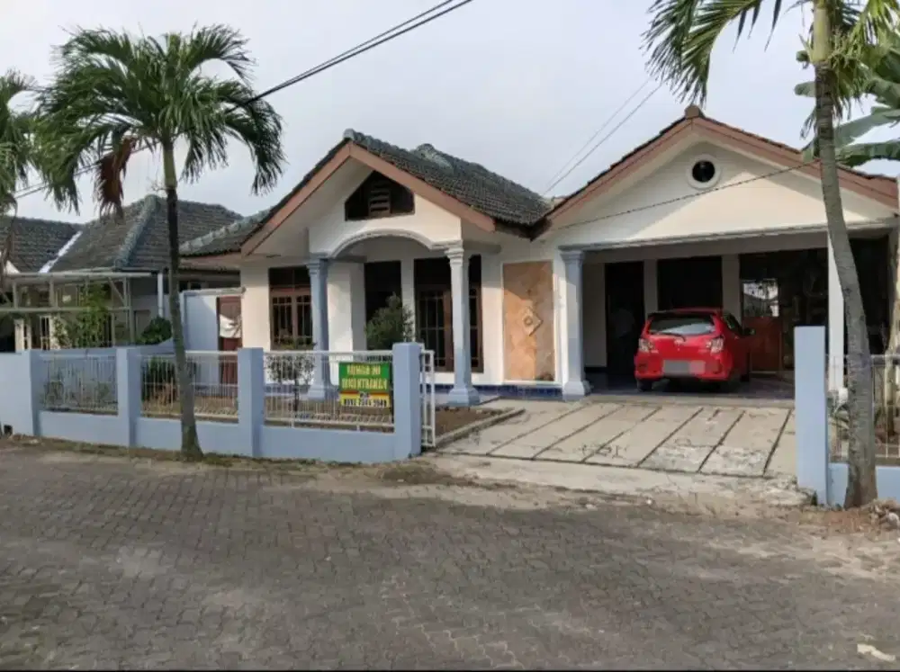 Rumah Dikontrakkan. Bisa untuk rumah tinggal atau perkantoran